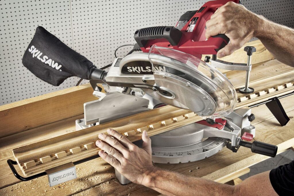 SKIL 3821-01 12-Inch Quick Mount Compound Miter Saw with Laser